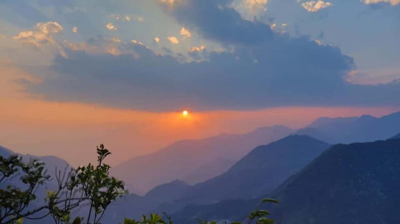 SAPA: 1-DAY TREKKING TOUR WITH LOCALS, LUNCH & RICE FIELDS - Group size, guides, and the feel of the day