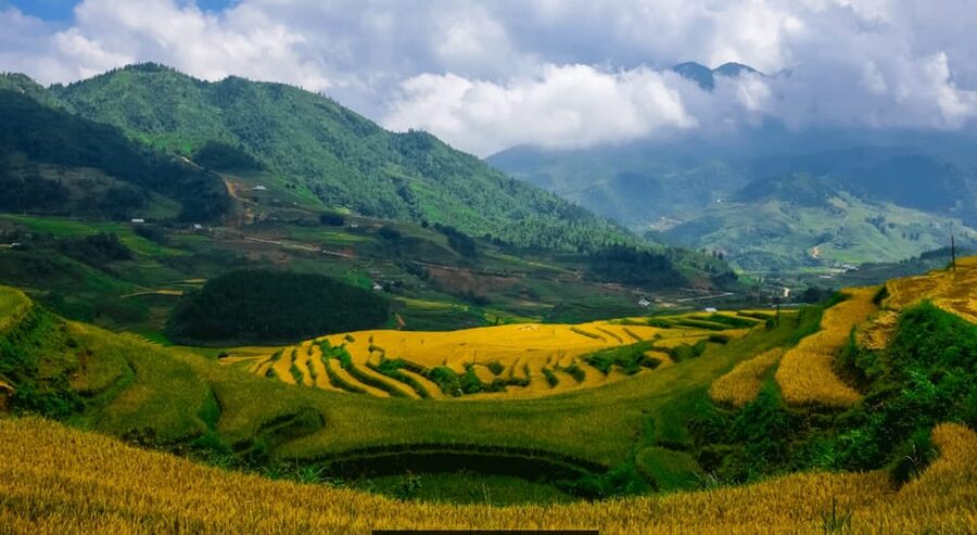 SaPa: 2-Day Villages,Rice Fields, Love Waterfall Hiking Tour - Love Waterfall and Silver Waterfall