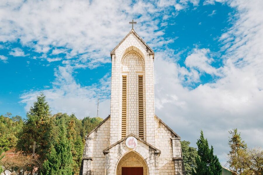 Sapa: 3-Day, 3-Night Trek and Hotel with Overnight Train - Meeting Hmong, Dzay, and Red Dao communities