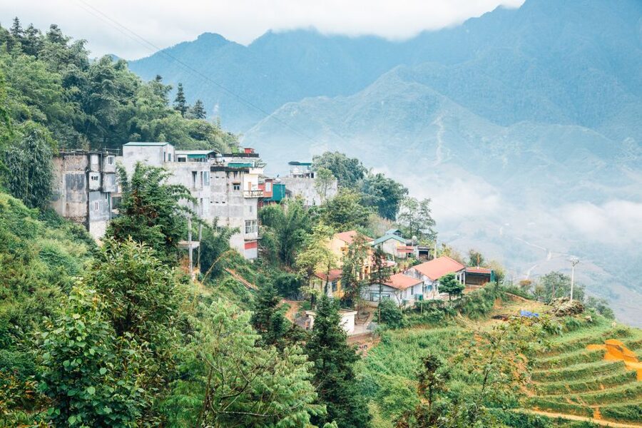 Sapa: 3-Day, 3-Night Trek and Hotel with Overnight Train - The guides and group arrangements