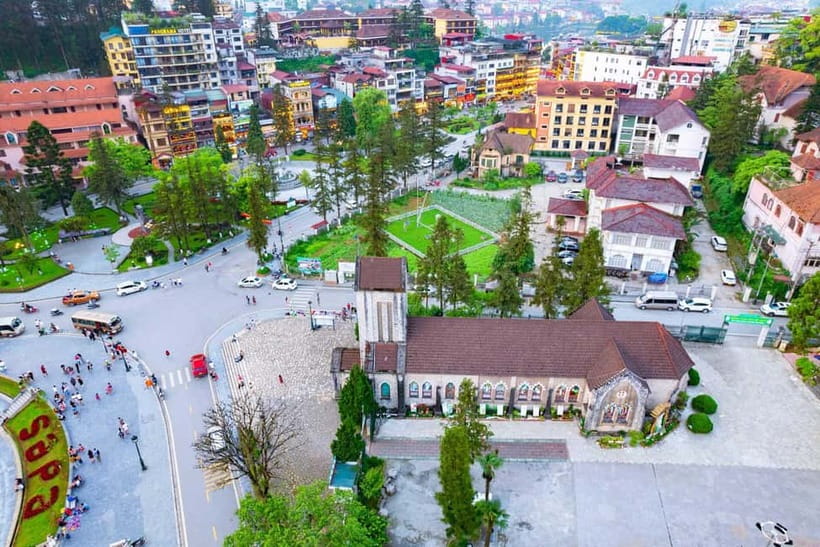 Sapa 3-Day Trekking Adventure from Hanoi - The 9-kilometer walk through Muong Hoa Valley