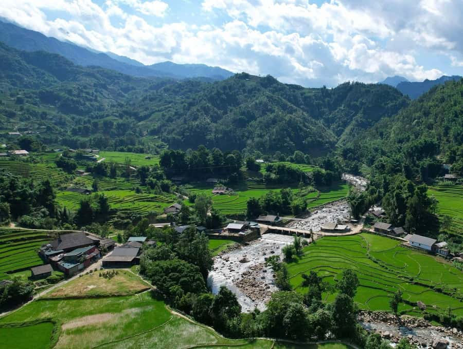 Sapa: Muong Hoa Valley View & Villages Trek with Local Guide - What the Guide Adds