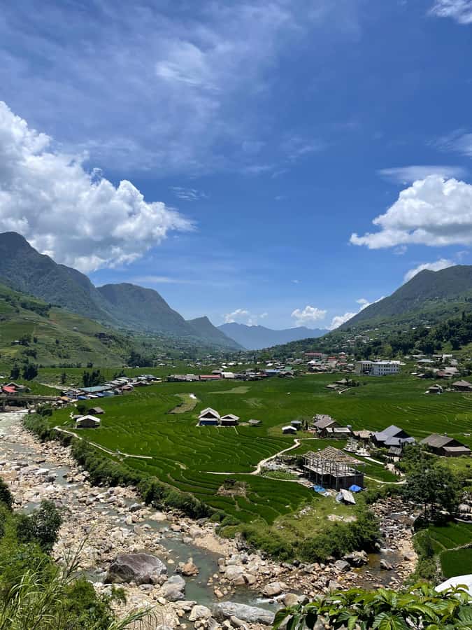 Sapa: Y Linh Ho - Lao Chai, and Ta Van Trekking Day Tour - What makes Su a valuable guide