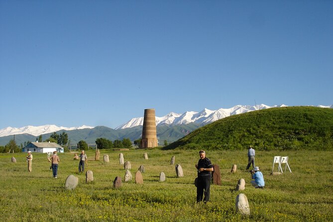 Scenic Kol Tor Lake Hike & Burana Tower in 1 Day - The reward at turquoise Kol Tor Lake