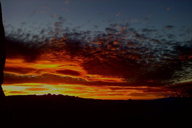 Sedona Dark Sky Sunset & Night Hike With a Private Guide - Snacks at the viewpoint