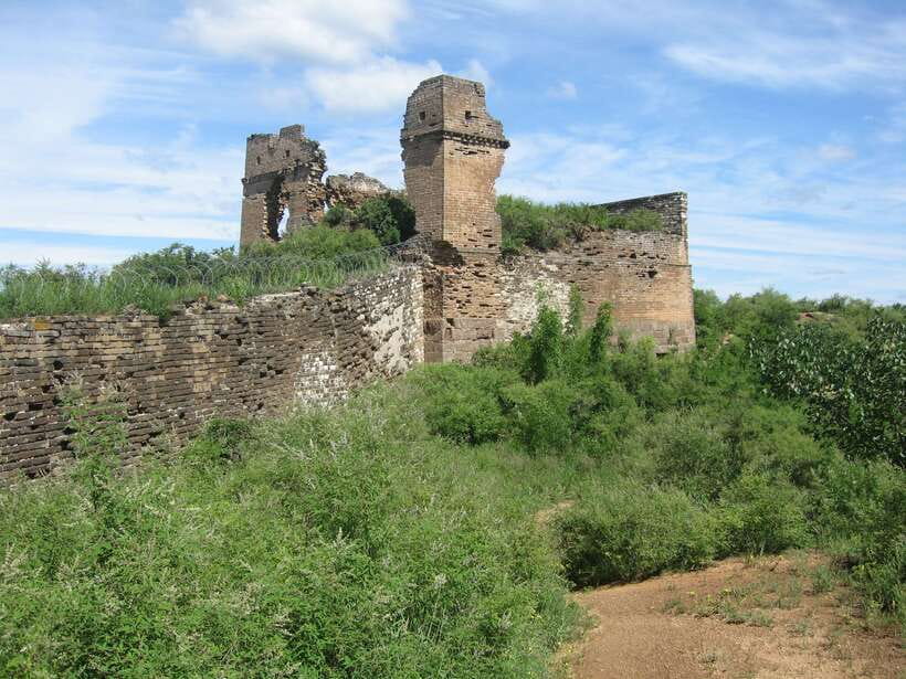 Self-guided challenging hiking from Jinshanling to Gubeikou - How hard is the full crossing?
