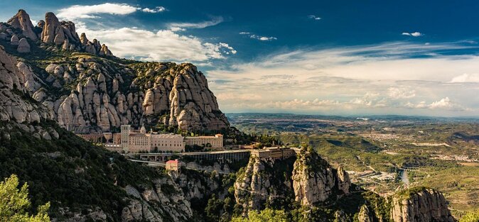 Semi-Private Montserrat Monastery, Funicular & Scenic Nature Walk - What makes this Montserrat trip worth considering