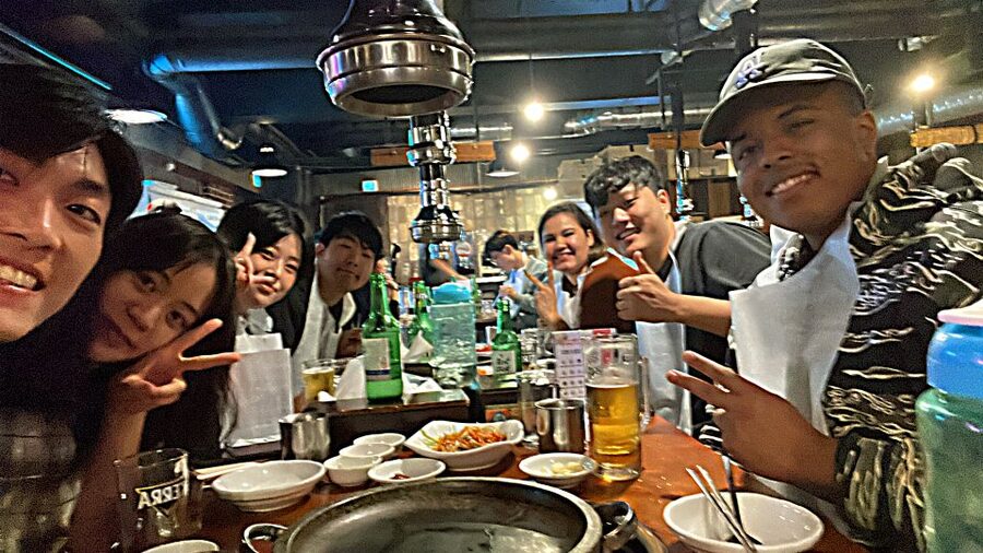 Seoul: Guided City Wall Sunset Hike with Korean Dinner - Meeting at Dongdaemun and heading toward Hyehwa