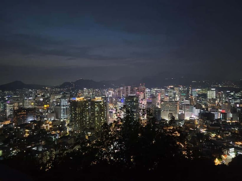 Seoul: Night Namsan Hiking with Hidden Gem Recommendations - Sunset photo stops on the mountain