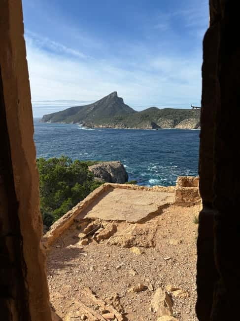 Serra de Tramuntana: Easy coastal hike with beautiful views - Summer swimming and coastal stops