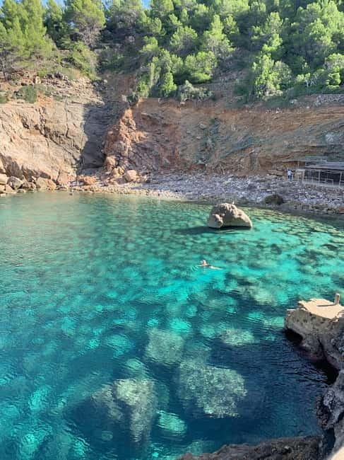 Serra de Tramuntana: Easy coastal hike with beautiful views - Leaving Palma for the mountain coast