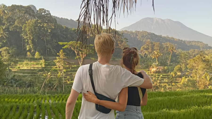 Sidemen Trekking: A Walk from a Different Perspective - Is $13 good value for two hours?