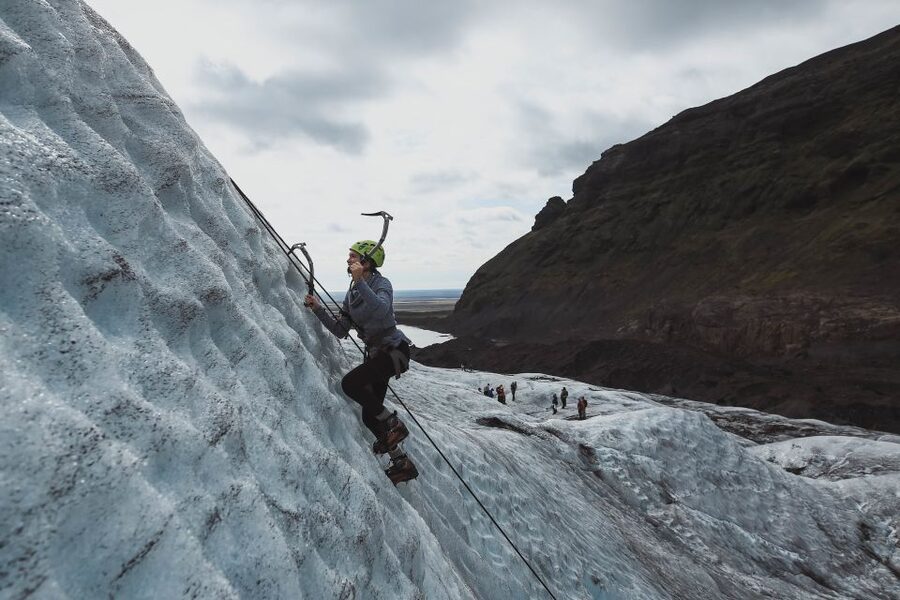 Skaftafell National Park: Falljokull Ice Climb and Hike - The first steps onto the ice