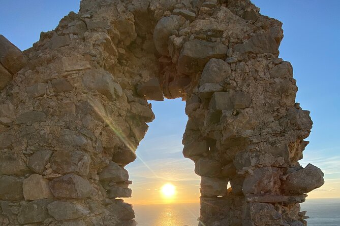 Small Group Hiking Sunset in Monolithos - Key points to know before you book