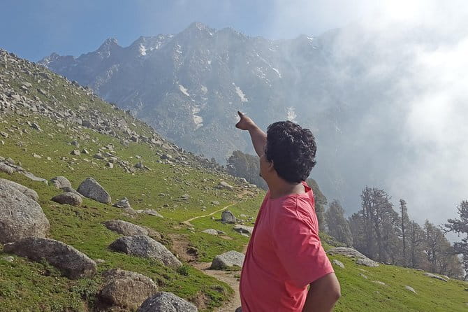 Snowline Trek - The four to six hour climb toward Snowline