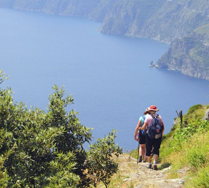 Sorrento: The Path of the Gods Hike - Starting the Bomerano loop