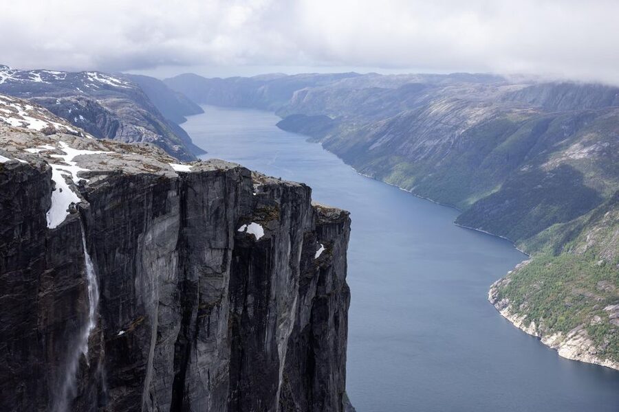 Stavanger: Off-Season Hike to Kjerag + Packed Lunch - Who should book this Kjerag tour?