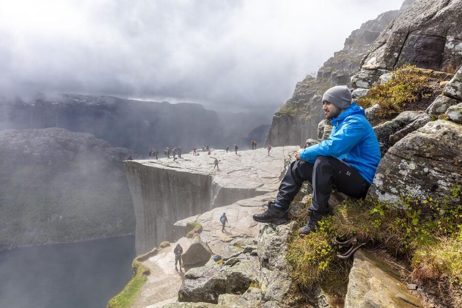 Stavanger: Preikestolen Classic Hike and Side Trail - The descent and the value of a guide