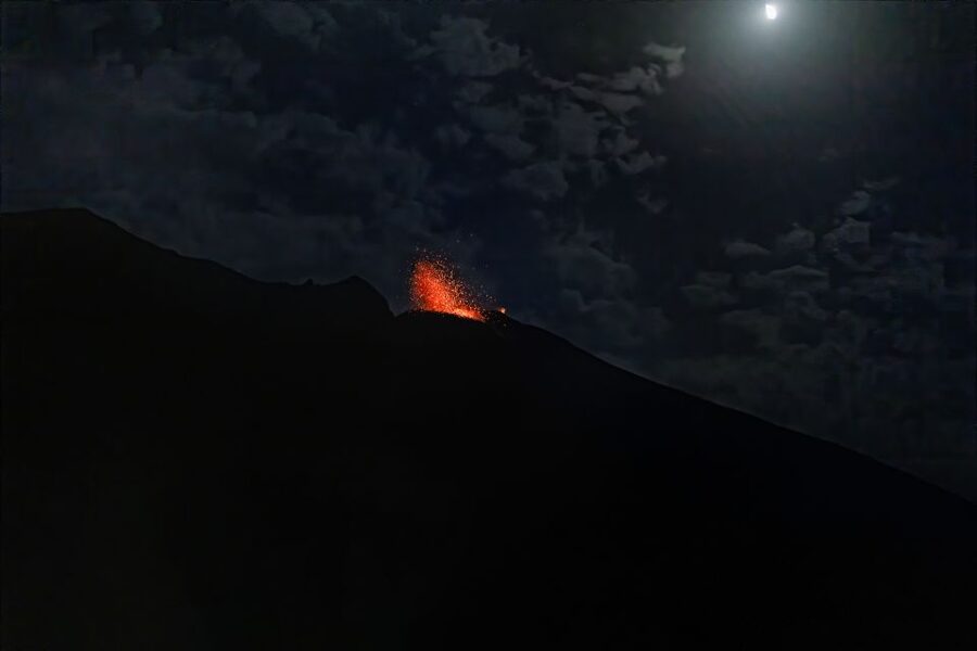 Stromboli: Sunset Trekking at Sciara del Fuoco - Reaching Sciara del Fuoco before sunset