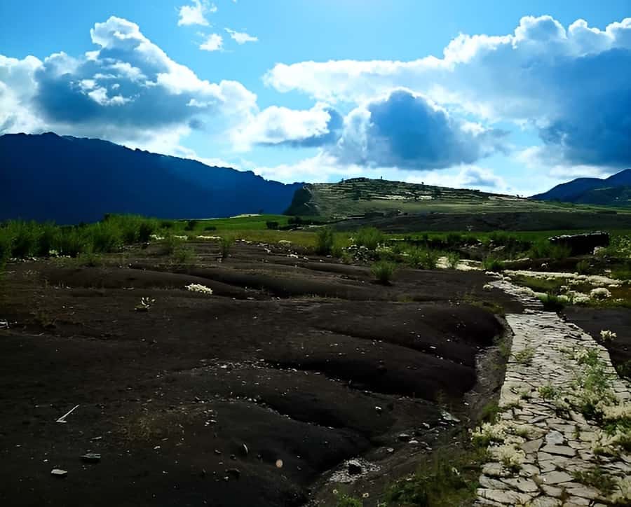 Sucre: 1-Day Trek in the Crater of Maragua and Inca Trails - Difficulty, altitude, and what to pack