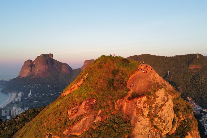 Sunrise and Sunrise Walk Two Brothers with Local Guide - The 1.5-kilometer trail to Morro Dois Irmãos