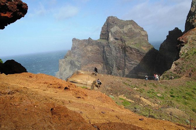 SUNRISE guided HIKE in Ponta de São Lourenço Natural reserve PR8 - What the Small Group of Eight Changes