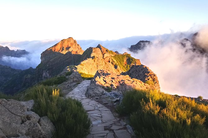 Sunrise Guided Hike PR1 Pico do Areeiro Pico Ruivo small group - Pico Ruivo, Madeira’s highest summit