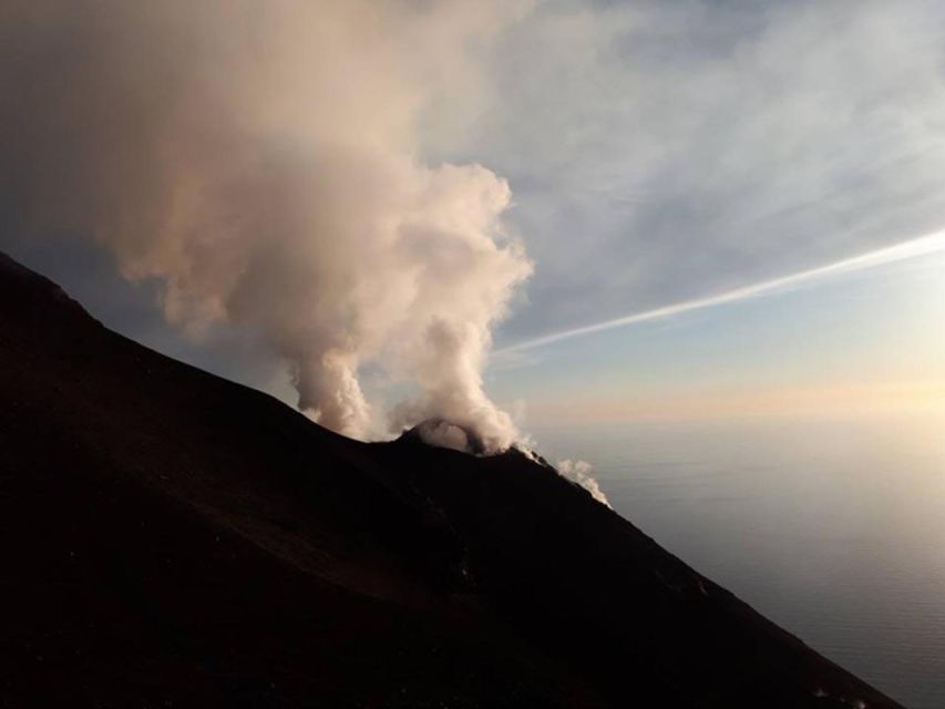 Sunset Trekking on vulcano Stromboli - What the $35 price really covers