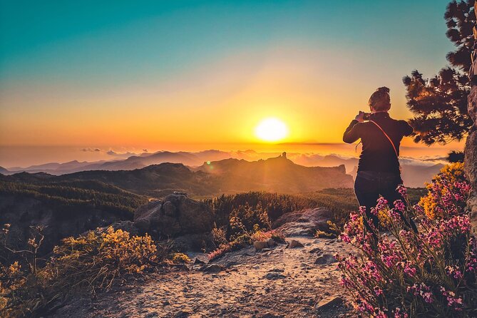 The Volcano Heart Tour: Hiking, Tasting and Sunset Experience - Food, photos, and transport add real value