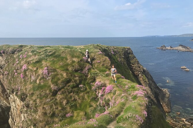 Toe Head Clifftop Hike in West Cork - Starting at the Toe Head Coast Guard Station