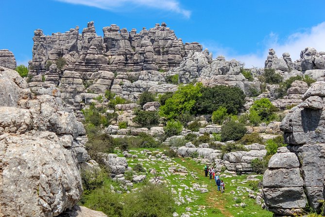 Torcal de Antequera Hiking Tour from Málaga - Three hours on the yellow route and rocky paths