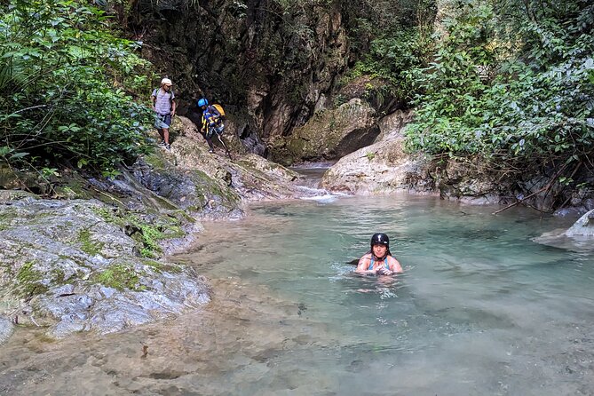 Trekking/rappelling waterfalls in Dominican Republic - A Dominican lunch after the hard work