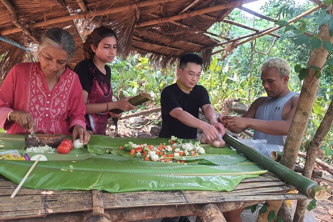 Trekking with Lunch cooked by Bamboo in the Chiang Rai jungle - From Chiang Rai to Huai Kaeo Waterfall