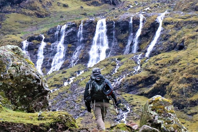 Ultimate Lares Trek & Inca Trail 5 days - Day 4: Chachabamba, Wiñay Huayna, and the Sun Gate