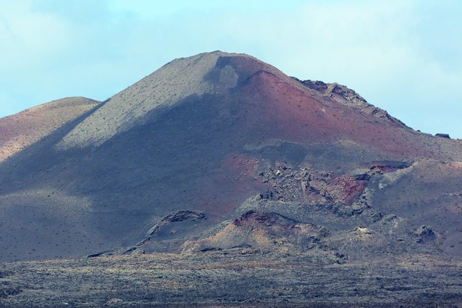 Volcano Hike - Timanfaya eruptions - Why the small group matters