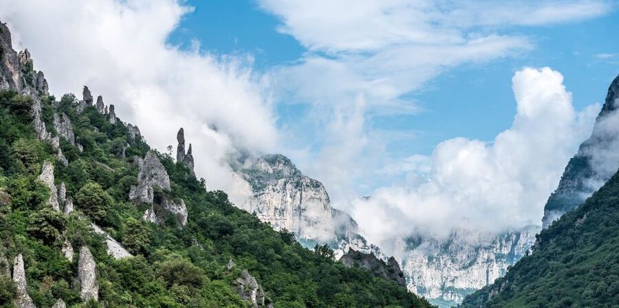 Zagori: Vikos Gorge full-day guided hike - The guide can shape the whole experience