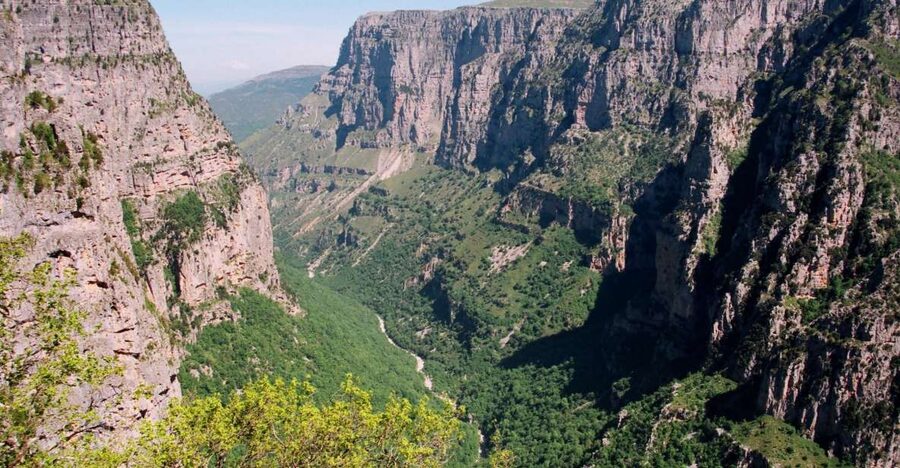 Zagori: Vikos Gorge full-day guided hike - Who should book this experience?